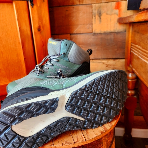 HI-TEC MENS DESTROYER MID TRAIL HIKING BOOTS-MENS SIZE 11 - Picture 8 of 11